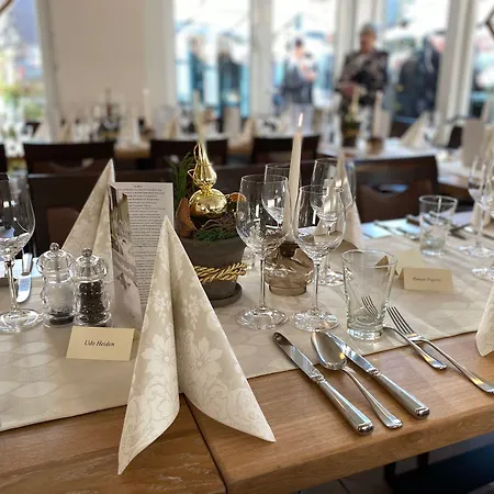 Ebnet 3* Mutterstadt